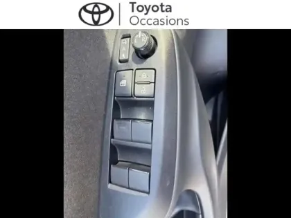 Photo 13 Toyota Yaris  Cross 116h Dynamic MY22