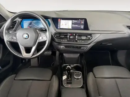 Photo 9 BMW Serie 1 Série 1 116iA 109ch Edition Sport DKG7