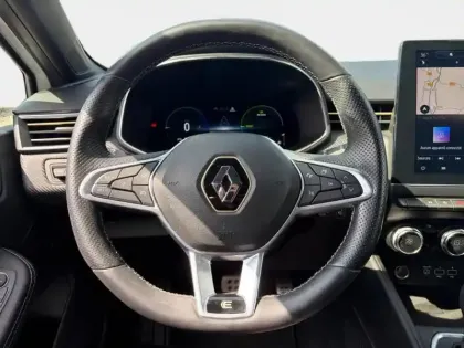Photo 29 Renault Clio  1.6 E-Tech hybride 145ch Engineered