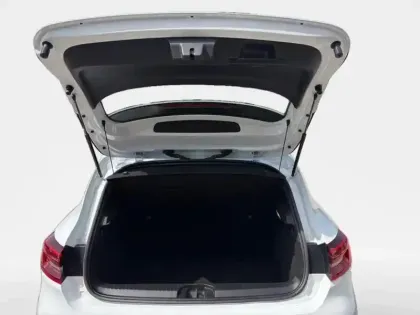 Photo 23 Renault Clio  1.6 E-Tech hybride 145ch Engineered