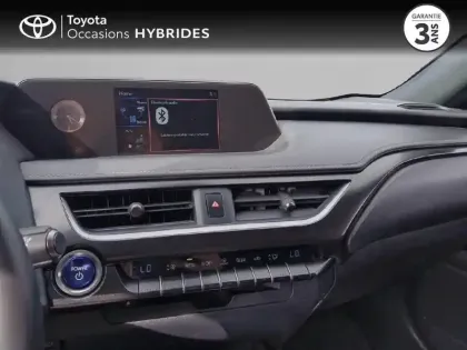 Photo 14 Lexus UX  250h 2WD Premium Edition MY21