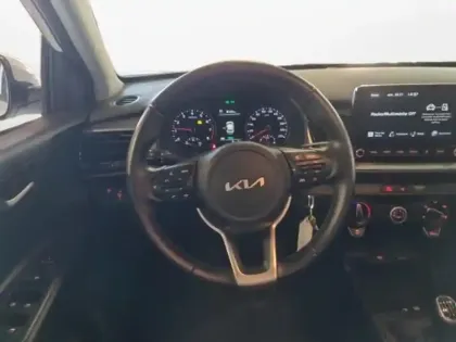 Photo 11 Kia Stonic  1.0 T-GDi 120ch MHEV Active iBVM6