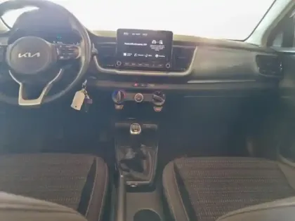 Photo 10 Kia Stonic  1.0 T-GDi 120ch MHEV Active iBVM6