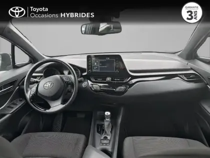 Photo 7 Toyota C-HR  1.8 Hybride 122ch Dynamic Ultimate E-CVT