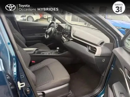 Photo 5 Toyota C-HR  1.8 Hybride 122ch Dynamic Ultimate E-CVT