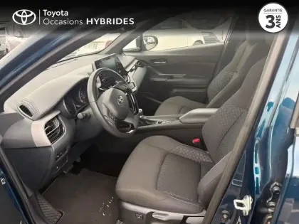Photo 10 Toyota C-HR  1.8 Hybride 122ch Dynamic Ultimate E-CVT