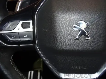 Photo 13 Peugeot 5008  1.2 PureTech 130ch S&S Roadtrip EAT8