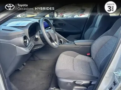 Photo 10 Toyota C-HR  1.8 Hybride 140ch Graphic MY26