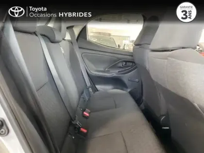 Photo 8 Toyota Yaris  116h Dynamic Business 5p + Programme Beyond Zero Academy MY22