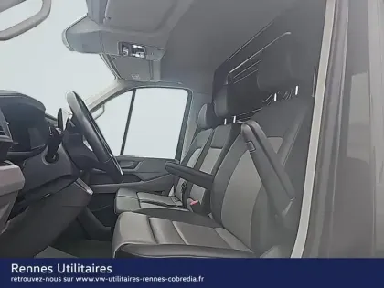 Photo 22 Volkswagen Crafter  Fg 35 L3H3 2.0 TDI 177ch Business Traction BVA8