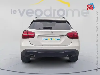Photo 6 Mercedes GLA  200 Inspiration 7G-DCT