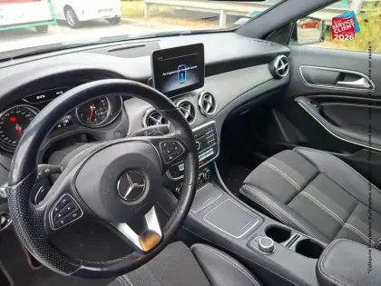 Photo 14 Mercedes GLA  200 Inspiration 7G-DCT