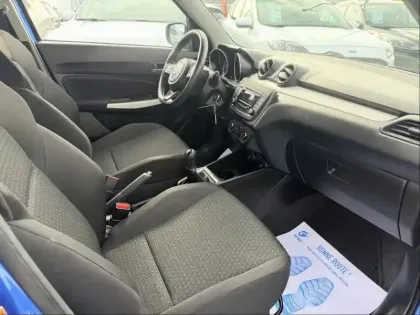 Photo 10 Suzuki Swift  1.2 Dualjet Hybrid 83 ch Pack