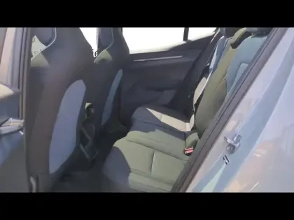 Photo 10 Volvo Ex30  P5 Long Range 272ch 69kWh Ultra