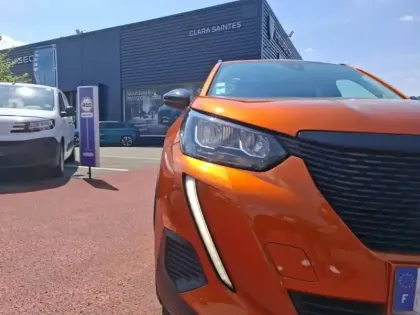 Photo 15 Peugeot 2008  PureTech 100 S&S BVM6