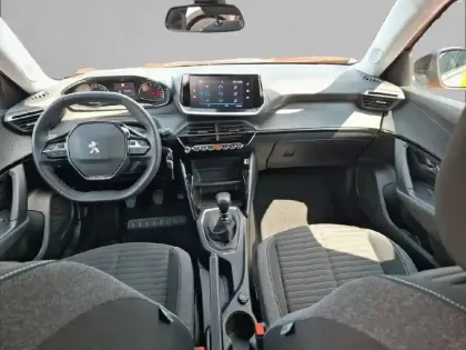 Photo 7 Peugeot 2008  PureTech 100 S&S BVM6