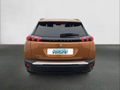 Photo 31 Peugeot 2008  PureTech 100 S&S BVM6