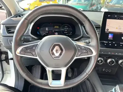 Photo 13 Renault Captur  E-Tech Plug-in 160 - 21