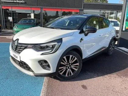 Photo 20 Renault Captur  E-Tech Plug-in 160 - 21