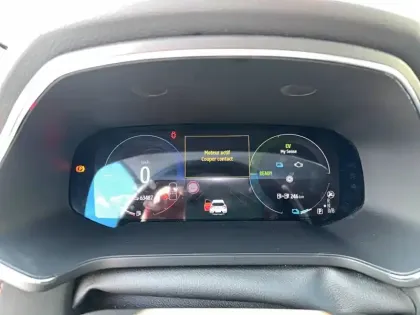 Photo 12 Renault Captur  E-Tech Plug-in 160 - 21