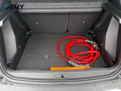 Photo 26 Peugeot 2008  Electrique 54 kWh 156 ch