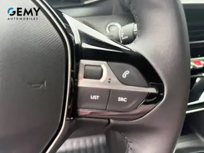 Photo 35 Peugeot 2008  Electrique 54 kWh 156 ch