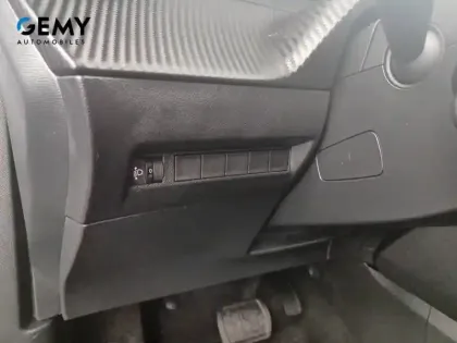 Photo 15 Peugeot 2008  Electrique 54 kWh 156 ch