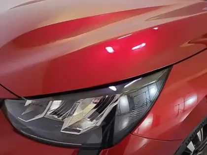 Photo 14 Peugeot 208  PureTech 100 S&S BVM6