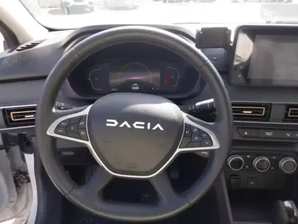 Photo 10 Dacia Jogger  Hybrid 140 5 places