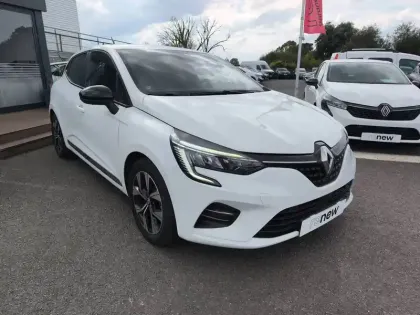 Photo 6 Renault Clio  E-Tech full hybrid 145