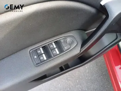 Photo 13 Renault Captur  TCe 160 EDC