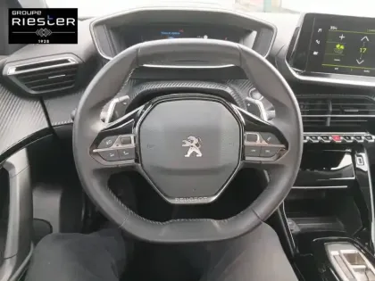 Photo 8 Peugeot 2008  PureTech 130 S&S EAT8