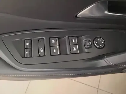 Photo 24 Peugeot 408  PHEV 225 e-EAT8