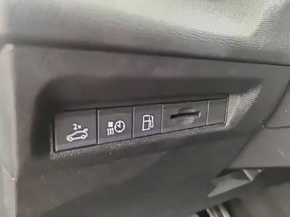 Photo 23 Peugeot 408  PHEV 225 e-EAT8