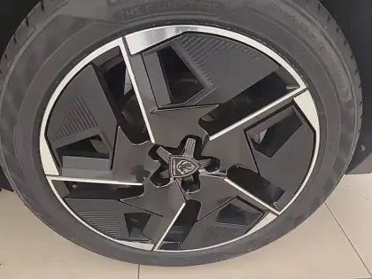 Photo 12 Peugeot 408  PHEV 225 e-EAT8