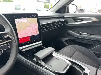 Photo 17 Renault Austral  E-Tech hybrid 200