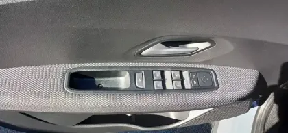 Photo 24 Dacia Jogger  Hybrid 140 5 places GSR2