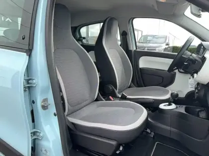 Photo 13 Renault Twingo  III E-Tech