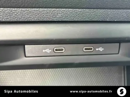Photo 19 Volkswagen Golf  1.5 eTSI OPF 150 DSG7