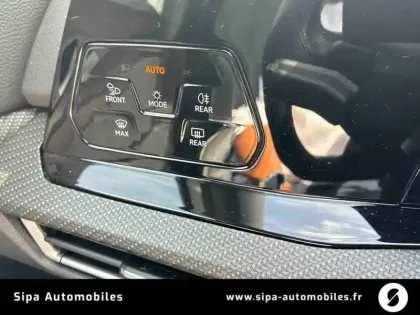 Photo 23 Volkswagen Golf  1.5 eTSI OPF 150 DSG7