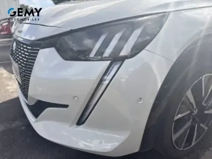 Photo 19 Peugeot 208  BlueHDi 100 S&S BVM6