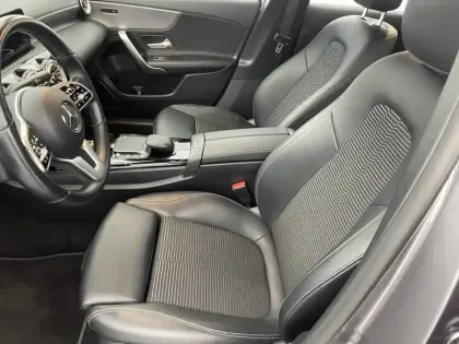 Photo 14 Mercedes Classe A  200 d 8G-DCT