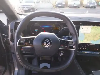 Photo 10 Renault Austral  E-Tech hybrid 200