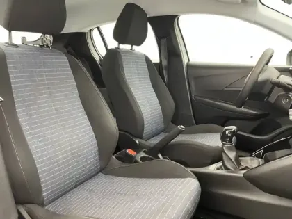 Photo 19 Peugeot 208  PureTech 75 S&S BVM5