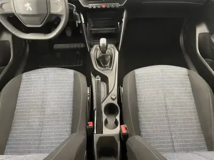 Photo 14 Peugeot 208  PureTech 75 S&S BVM5