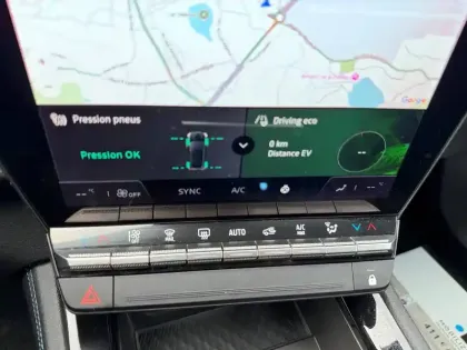 Photo 16 Renault Austral  E-Tech hybrid 200