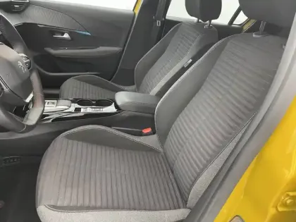 Photo 13 Peugeot 208  Electrique 50 kWh 136ch