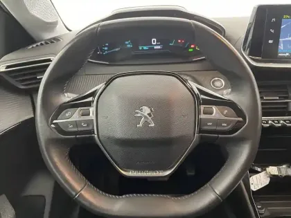 Photo 21 Peugeot 208  Electrique 50 kWh 136ch