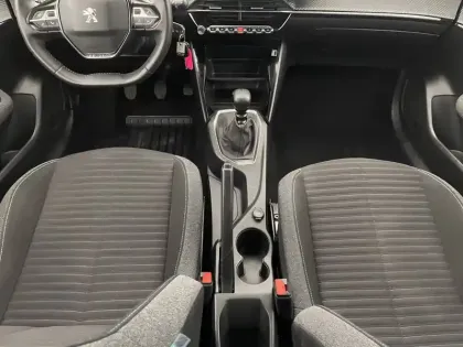 Photo 24 Peugeot 208  PureTech 100 S&S BVM6