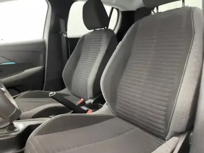 Photo 13 Peugeot 208  PureTech 100 S&S BVM6